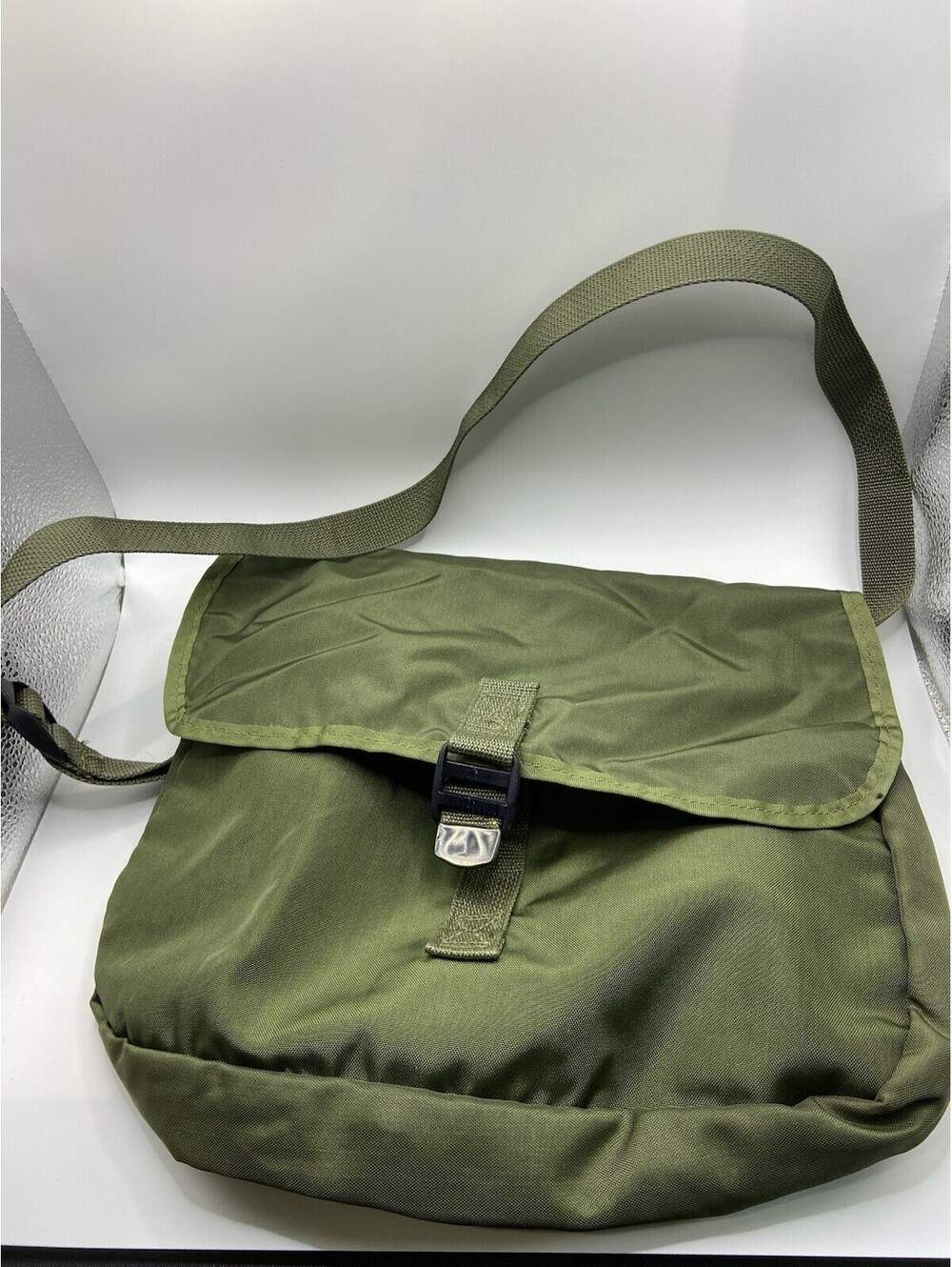 VINTAGE BYER MFG CO. Vintage Green Nylon Cross Body Utility Bag